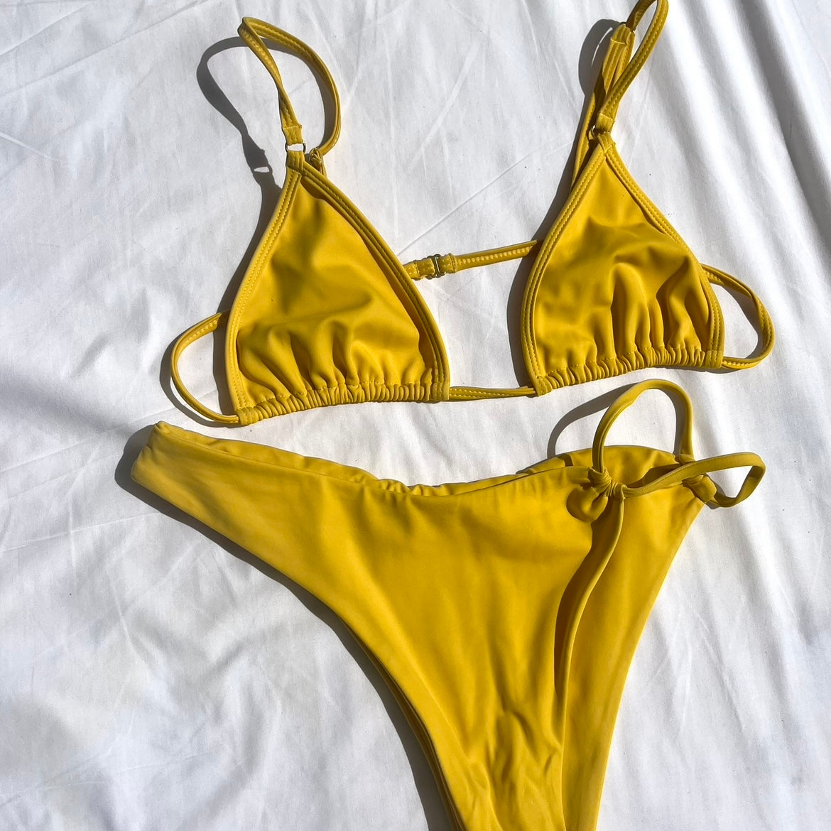 Earth top - yellow